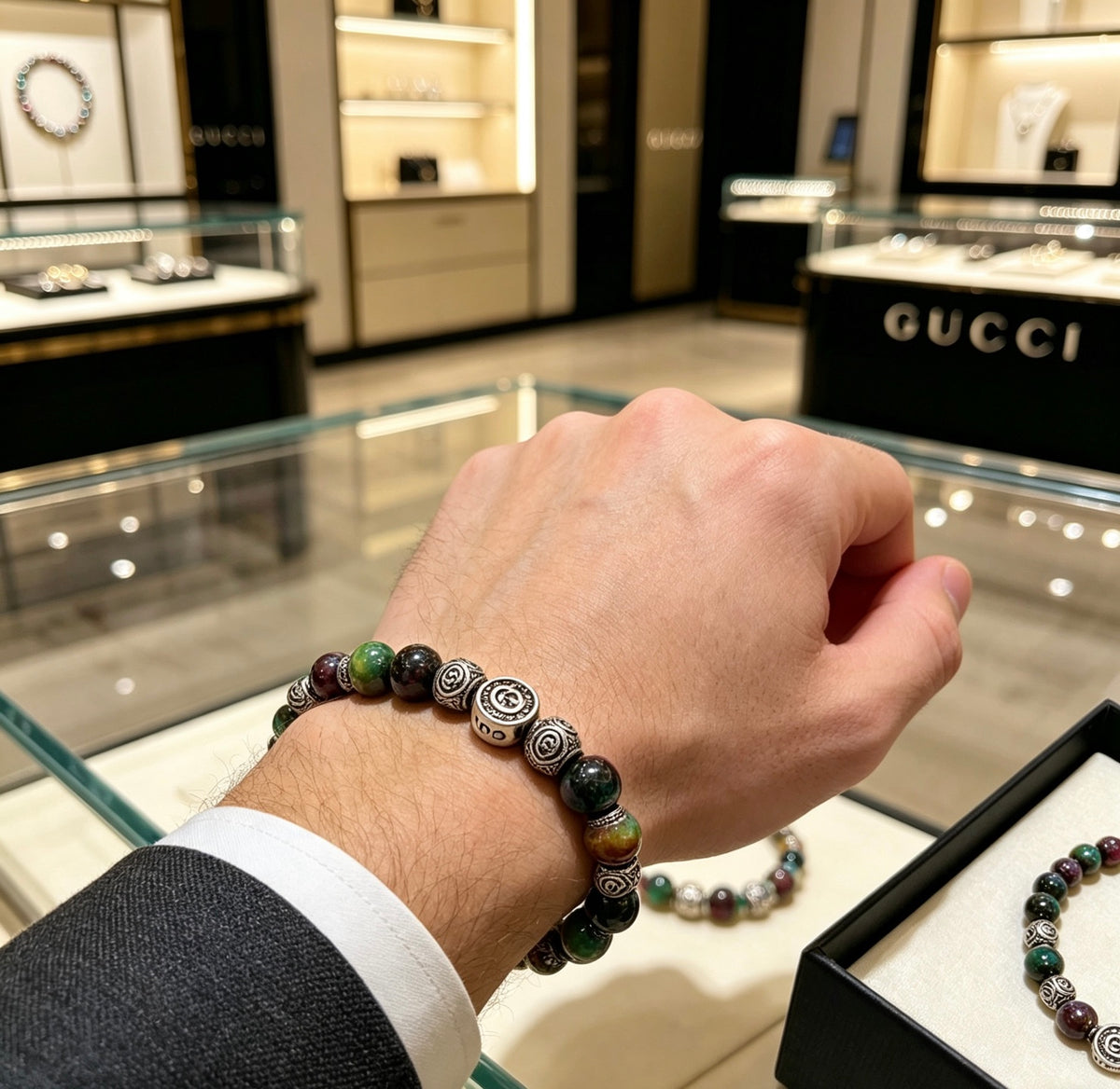 Gucci Anger Forest Interlocking G Tiger Eye Black Agate Agate Crystal Accent Bracelet - album image 9