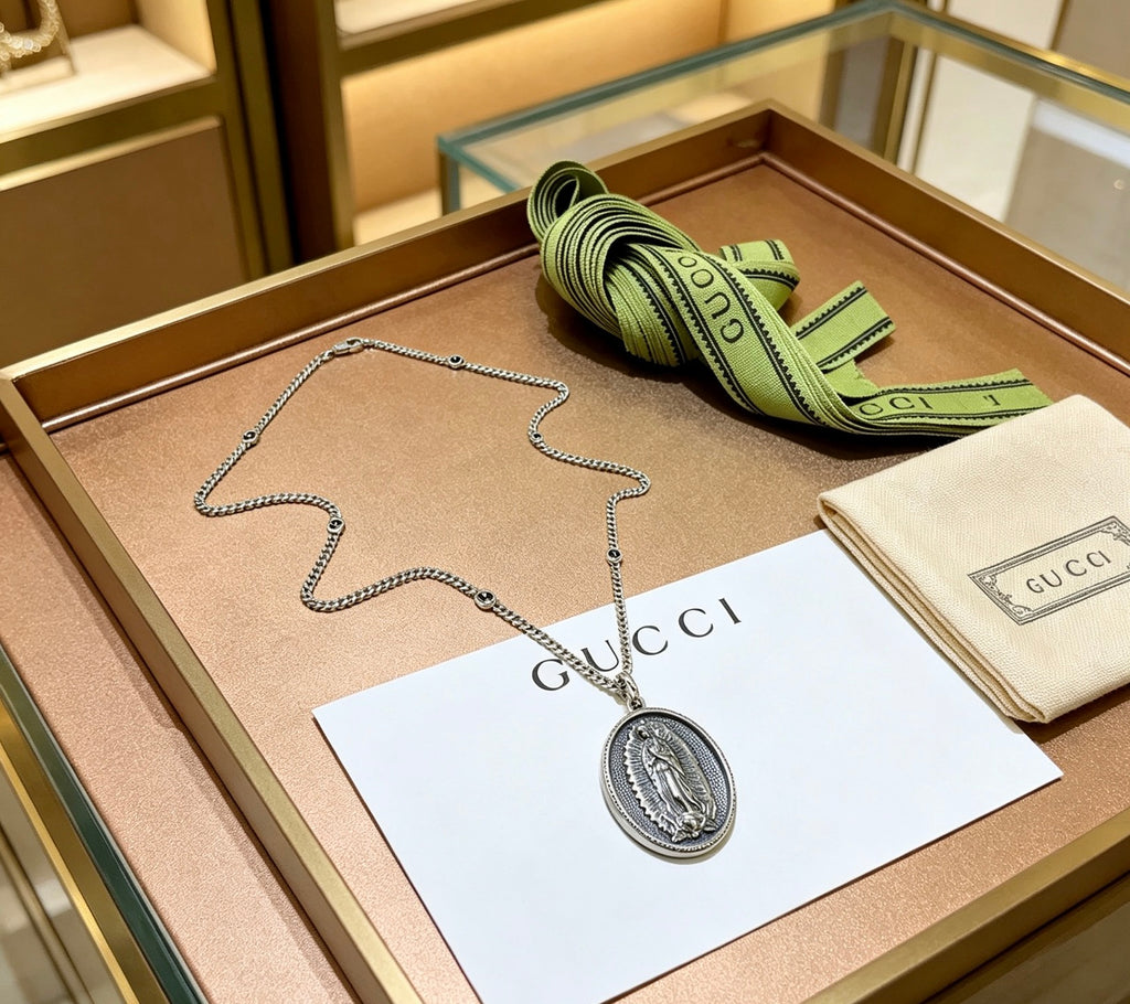 Gucci Anger Forest Interlocking G Antique Silver-Tone Silver-Tone Antiqued Chain Necklace - album image 2