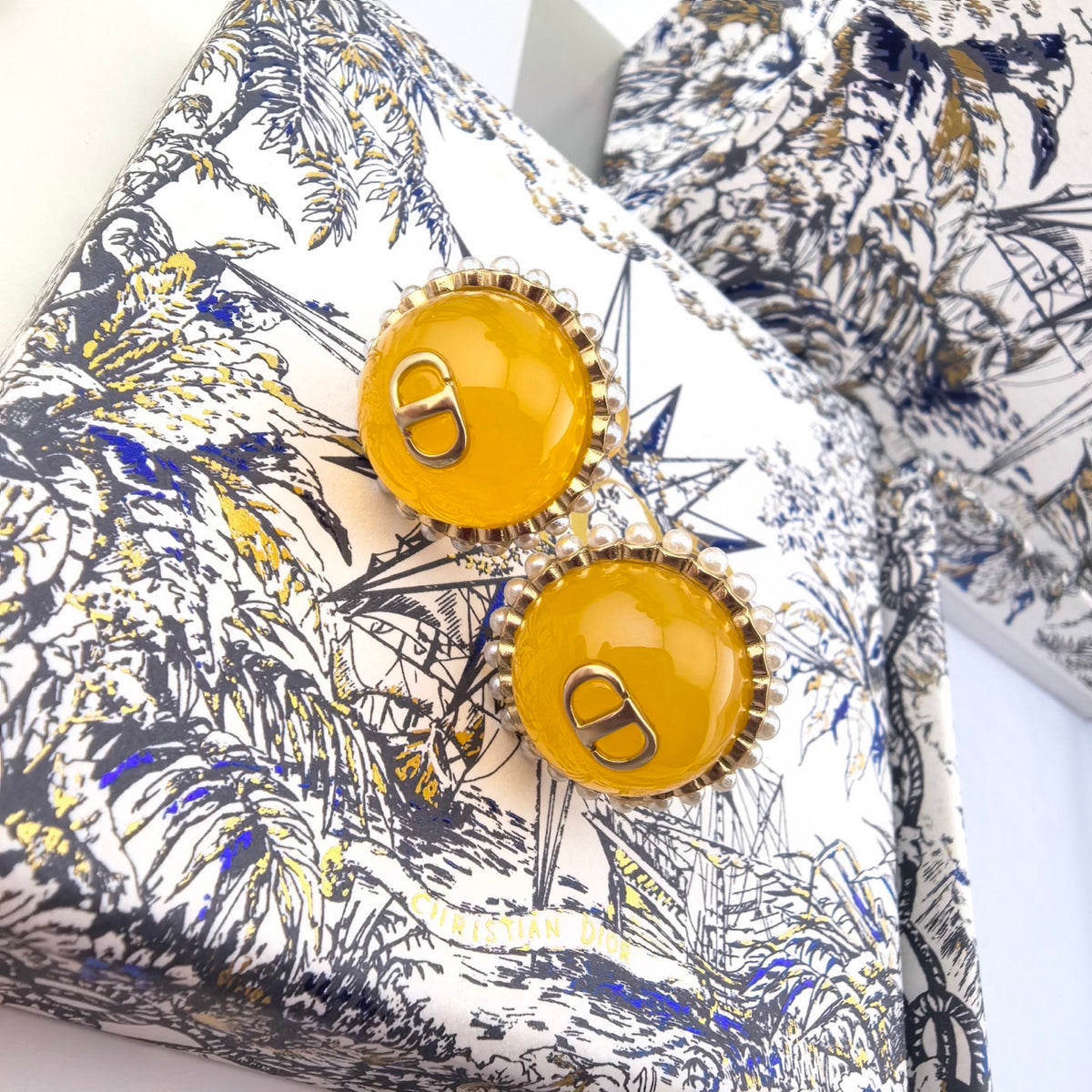 Dior Yellow Orbital Bead Earrings - product image 7