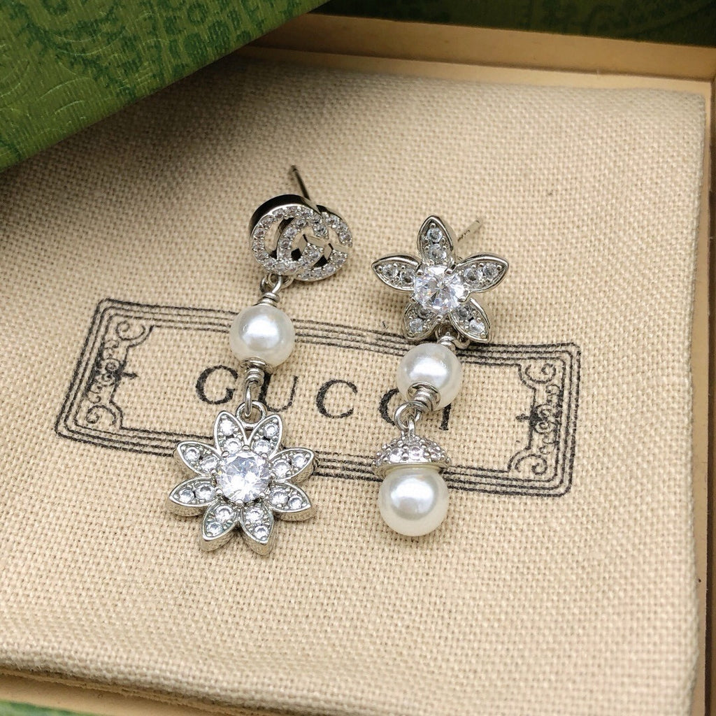 Gucci Flower Earrings - album image 5