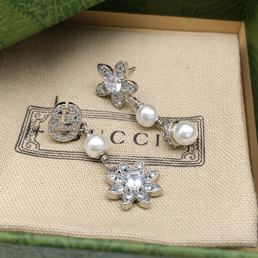 Gucci Flower Earrings - album image 6