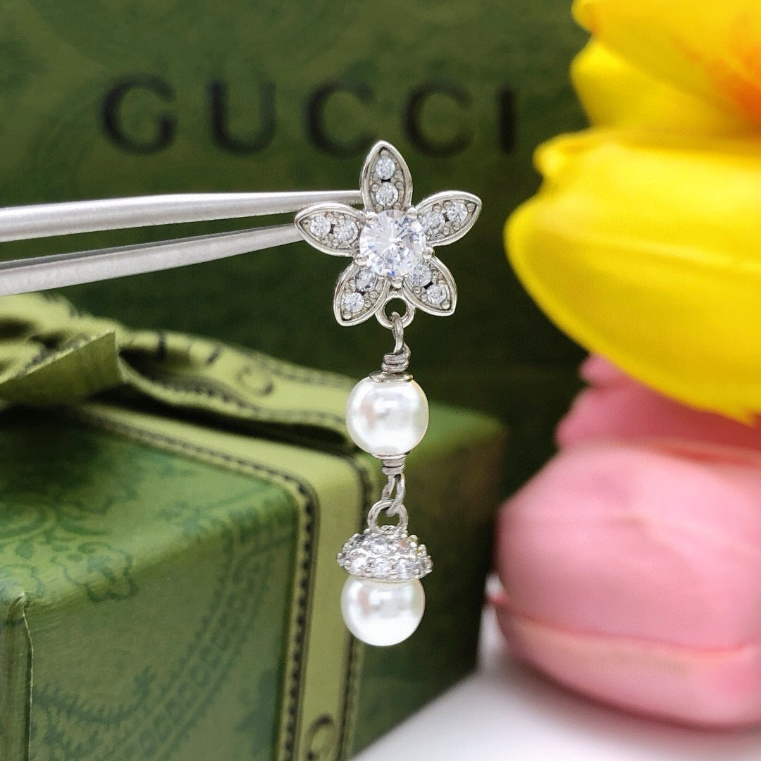 Gucci Flower Earrings - album image 4