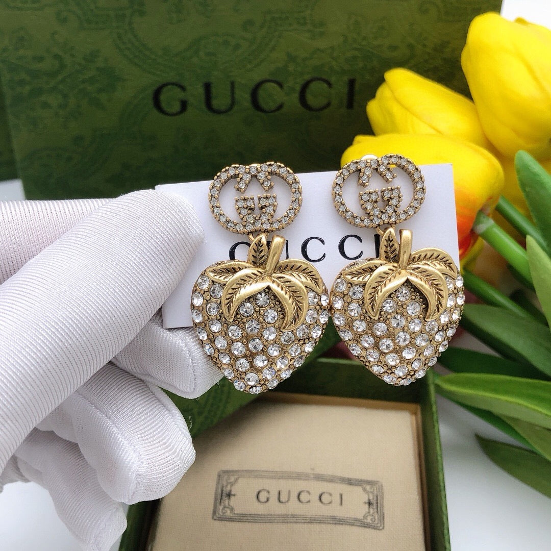 Gucci Interlocking G Antique Gold-Tone Enamel Gold-Tone Strawberry Earrings - album image 2