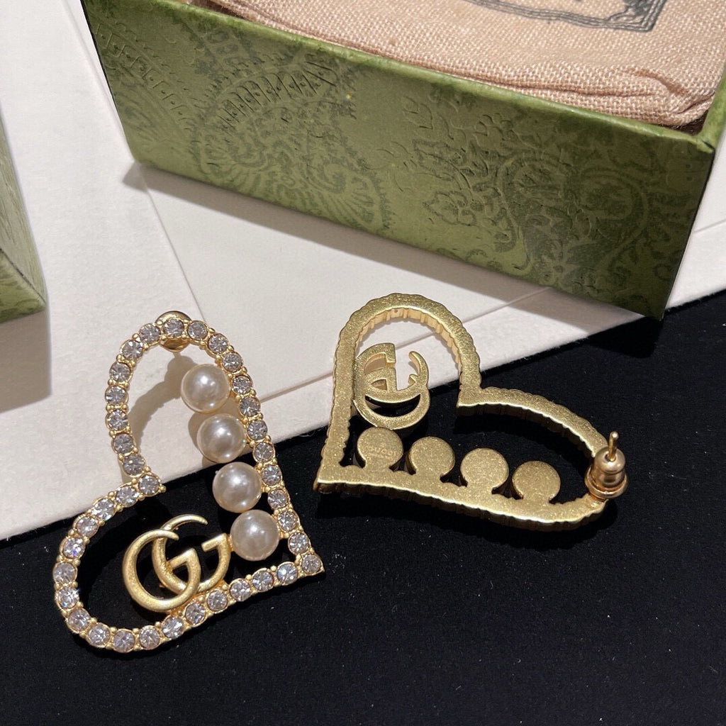 Gucci Interlocking G Heart Earrings - album image 6