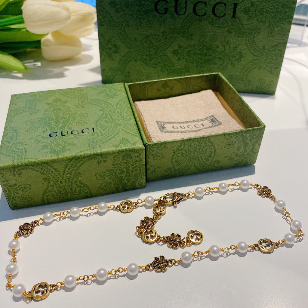 Gucci Pearl Flower GG Letter Necklace - album image 2