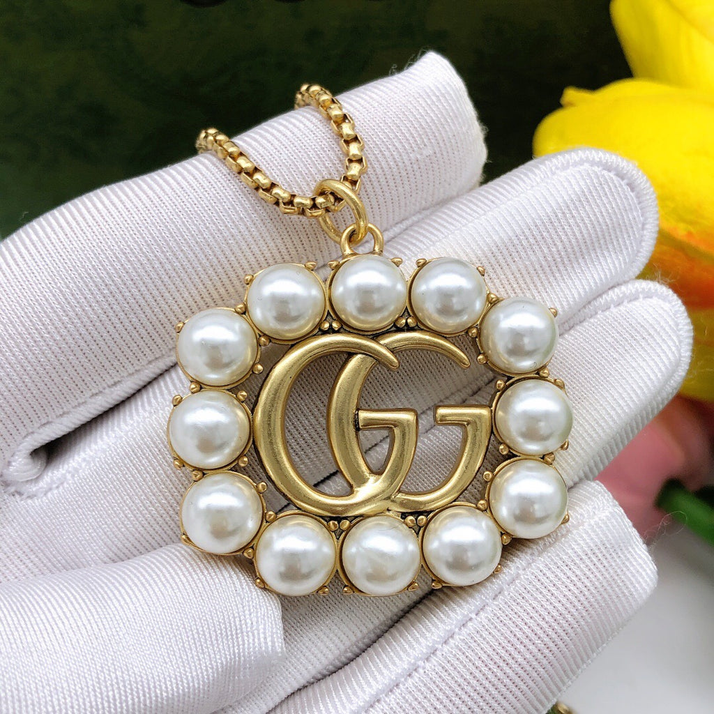 Gucci Pearl Square Pendant Necklace - album image 1