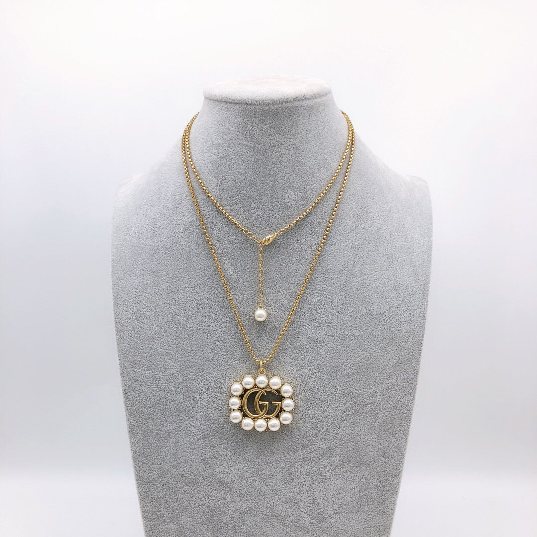 Gucci Pearl Square Pendant Necklace - album image 2