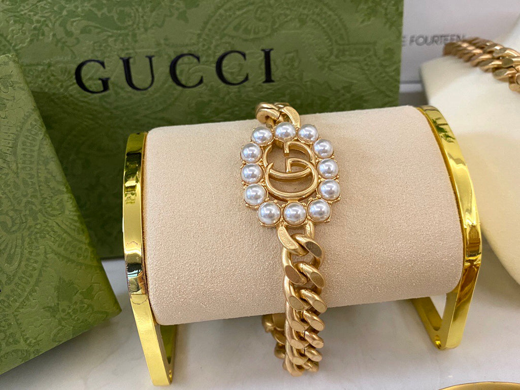 Gucci Interlocking G Pearl Jewelry - Bracelet or Earrings or Necklace - album image 4
