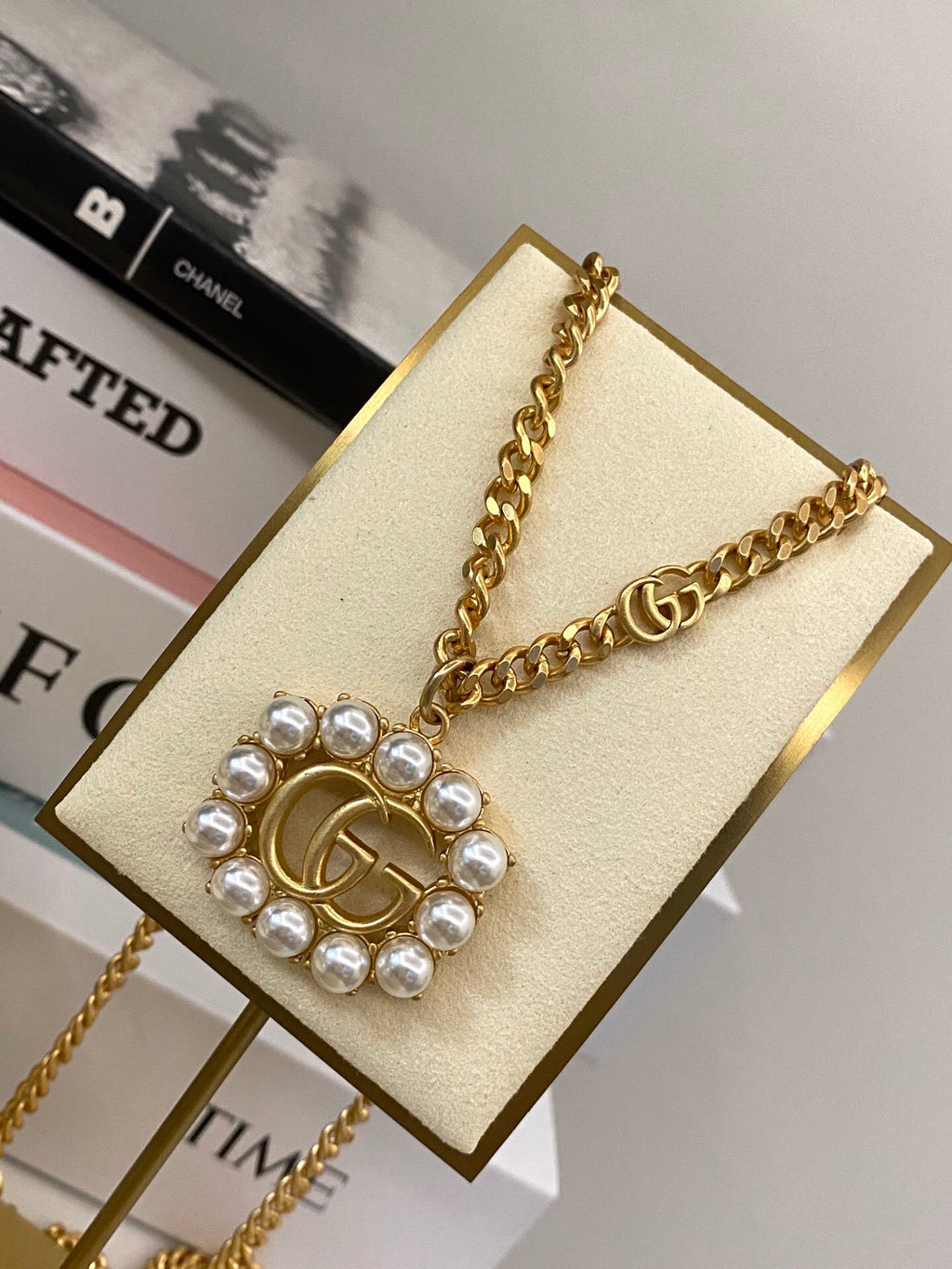 Gucci Interlocking G Pearl Jewelry - Bracelet or Earrings or Necklace - album image 3