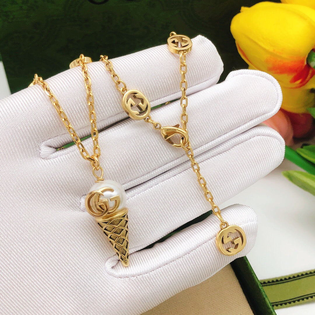 Gucci Interlocking G Antique Gold-Tone Necklace - album image 5