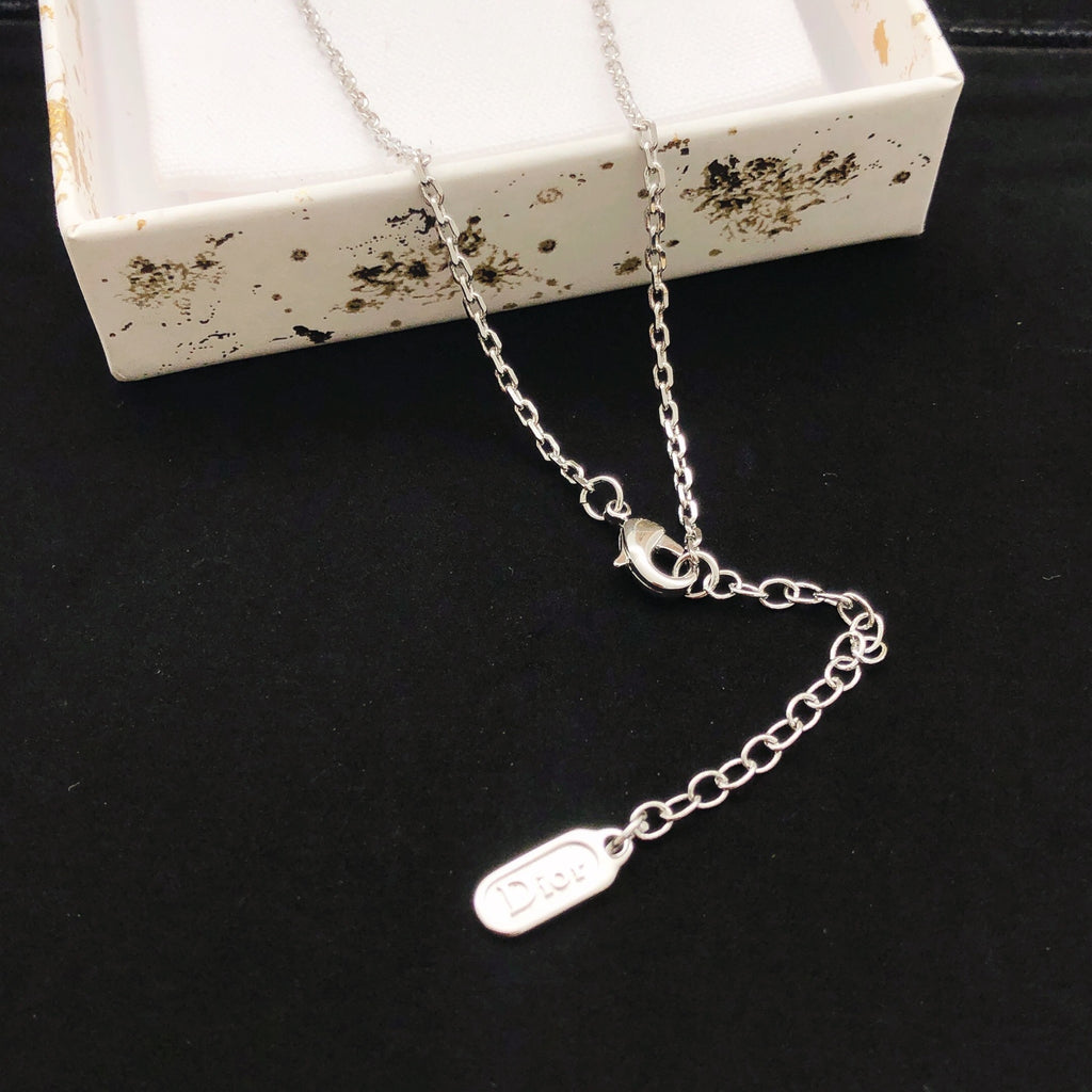 Dior Silver-Tone Sculpted Bow Necklace - product image 2