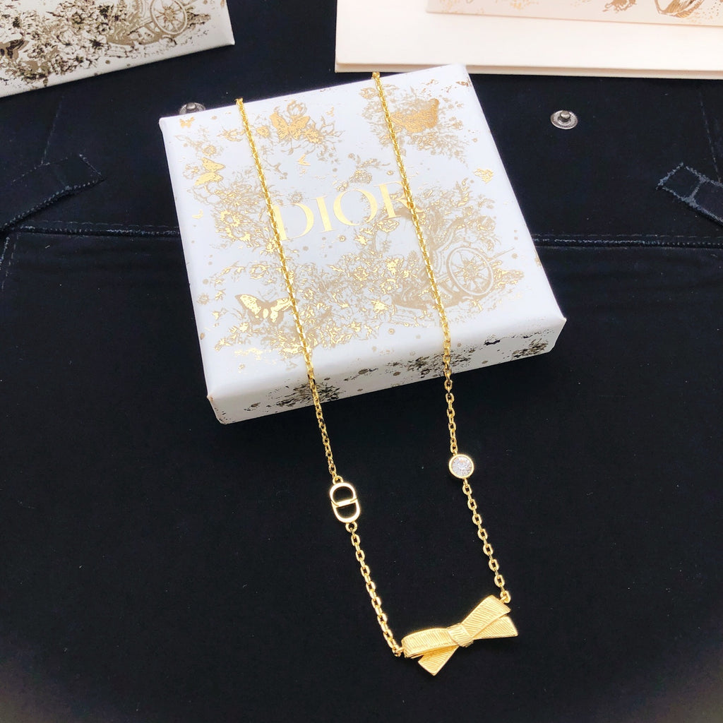 Dior Gold-Tone Sculpted Bow Necklace - product image 3