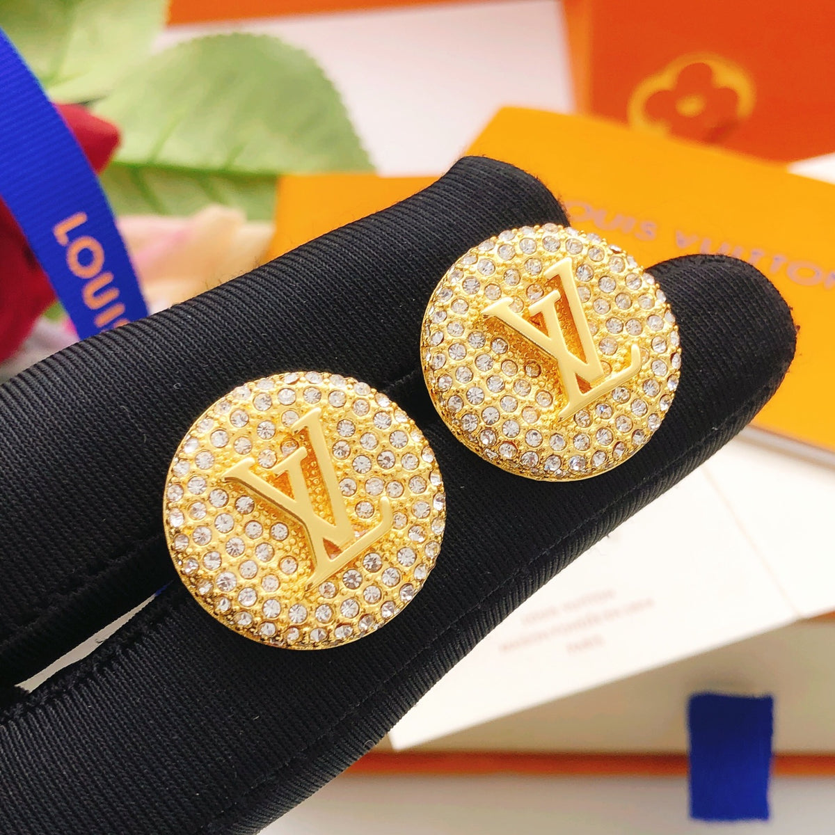 Louis Vuitton Circular Earrings - album image 2
