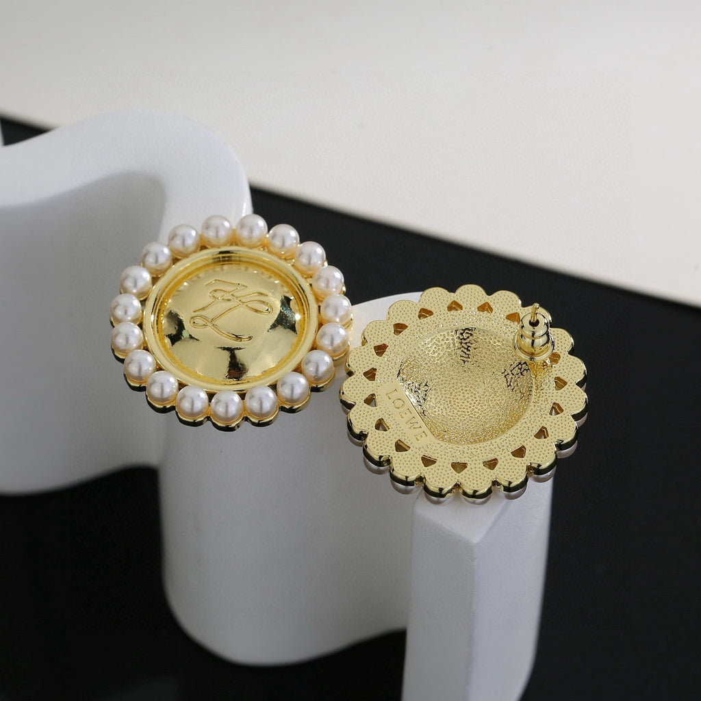 Loewe Pearl-Look Halo Oval Emblem Earrings - product image 3