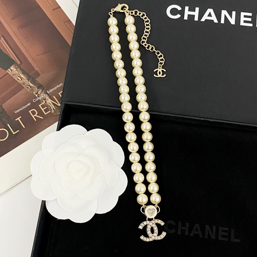 Chanel Pearl Circular Necklace - album image 2