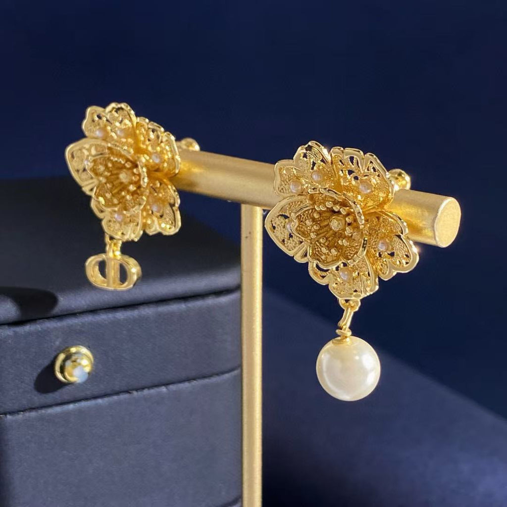 Dior Floral Asymmetric Drop Earrings - product image 6