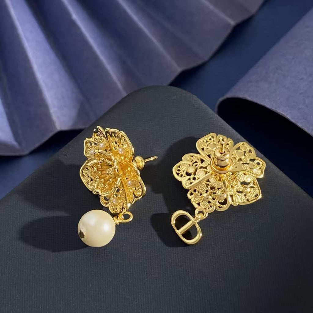Dior Floral Asymmetric Drop Earrings - product image 5