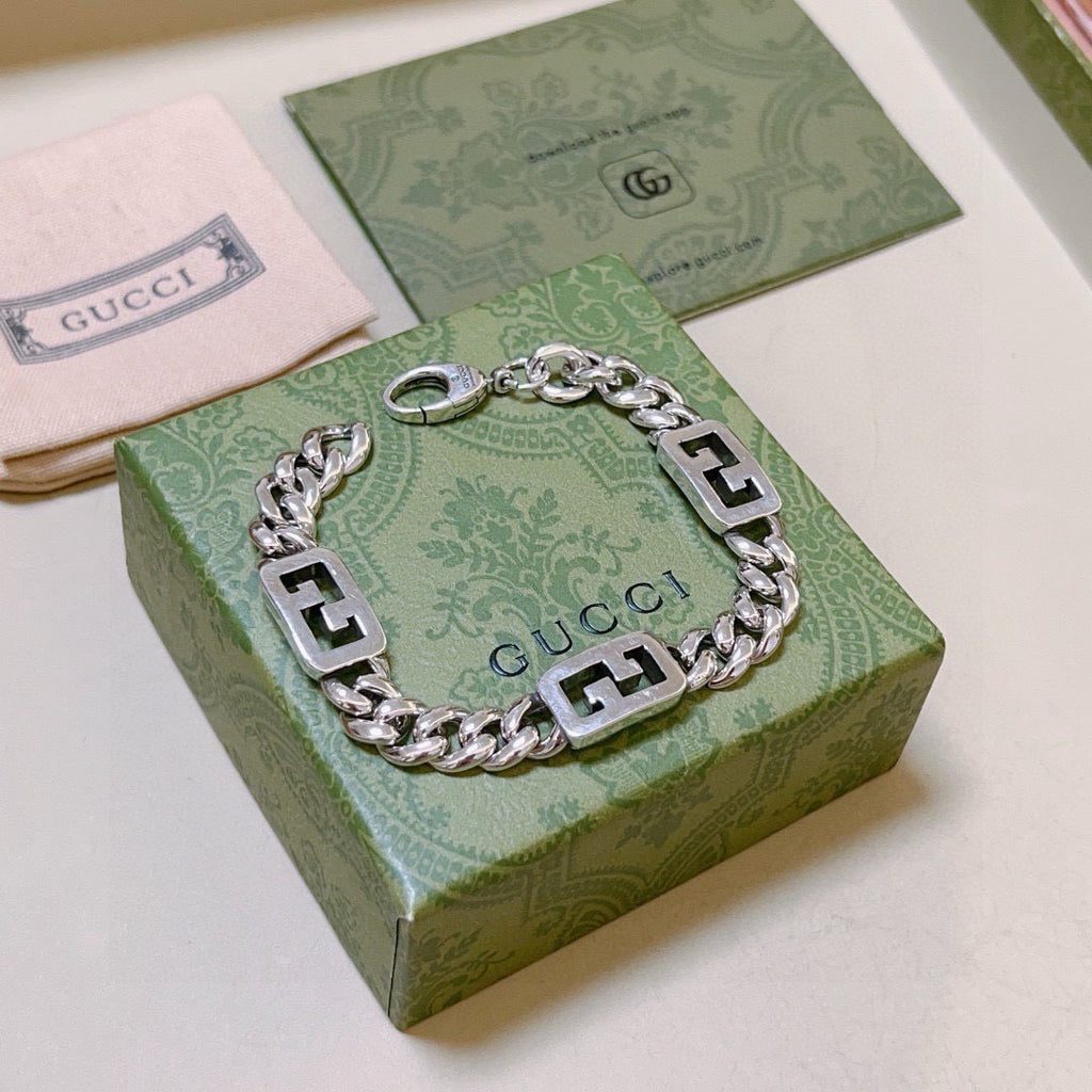 Gucci Silver-Tone Rectangular Openwork Link Bracelet - album image 5