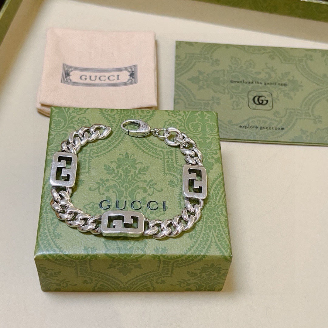 Gucci Silver-Tone Rectangular Openwork Link Bracelet - album image 2