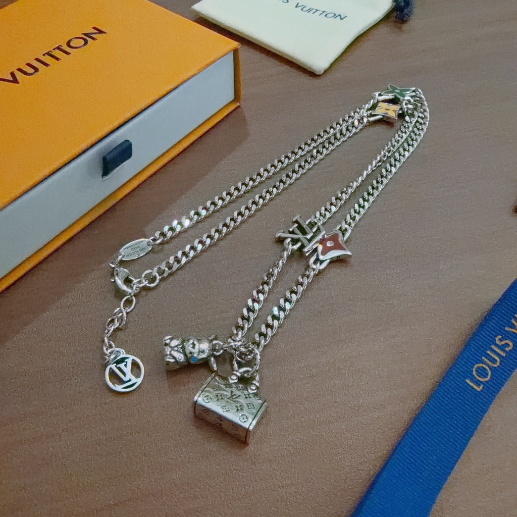 Louis Vuitton Silver-Tone Antiqued Chain Necklace - album image 2