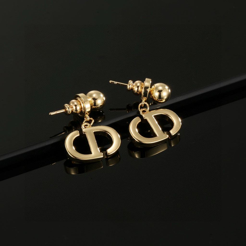 Dior Star-Topped CD Earrings - product image 5