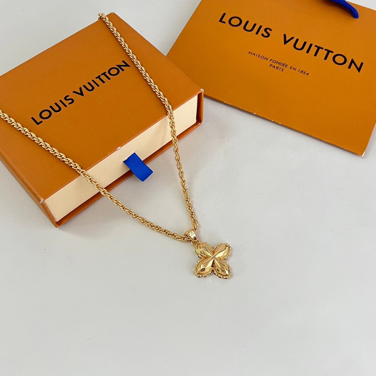 Louis Vuitton Gold-Tone Flower Pendant Necklace - album image 1