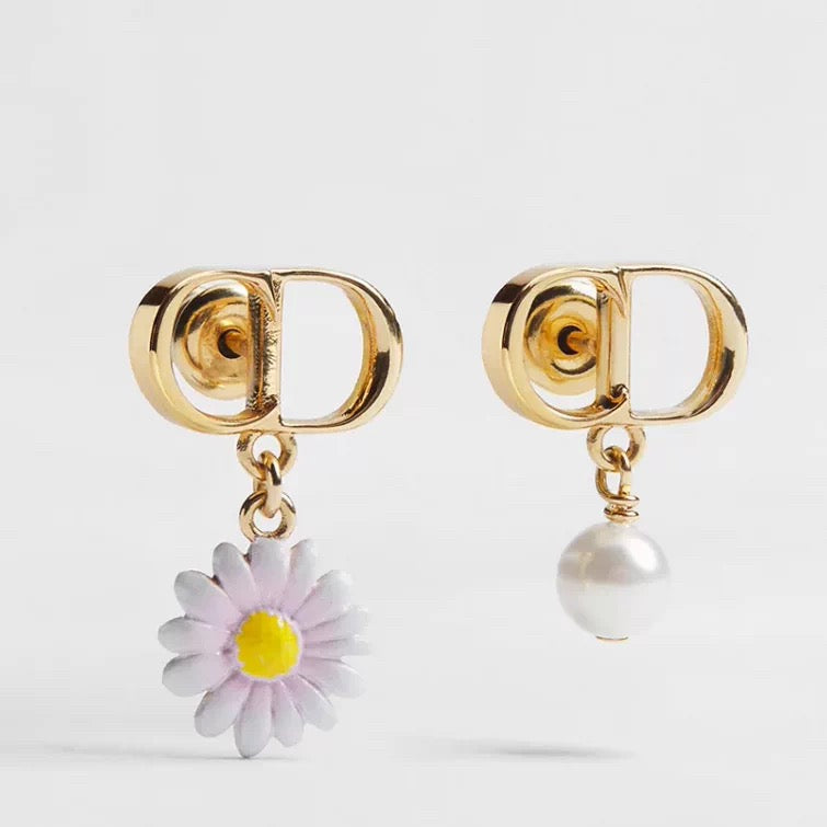 Dior Pearl-Look Sculpted Bow Earrings - product image 2