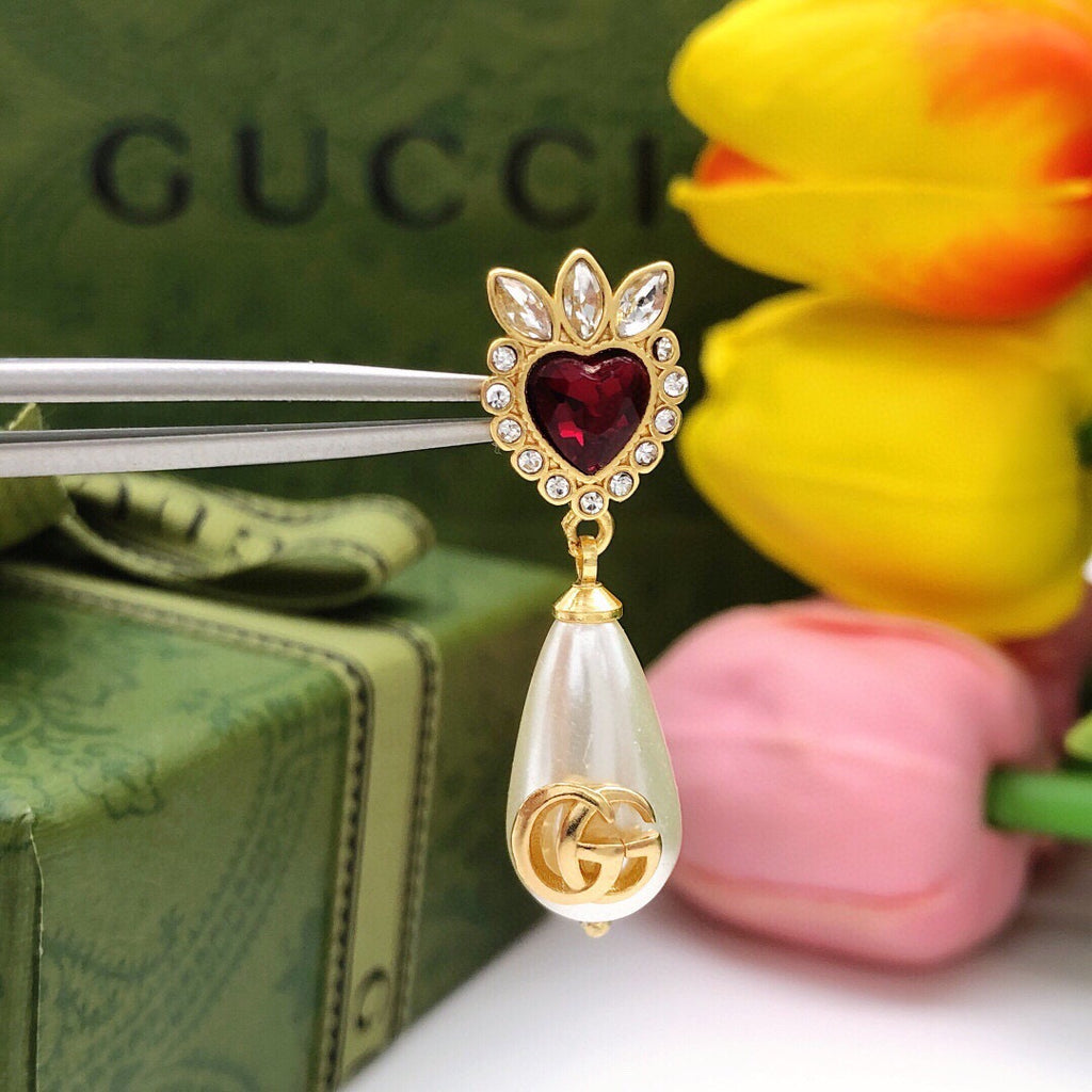 Gucci Teardrop Pearl Earrings - album image 4