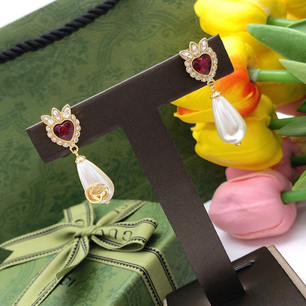 Gucci Teardrop Pearl Earrings - album image 6