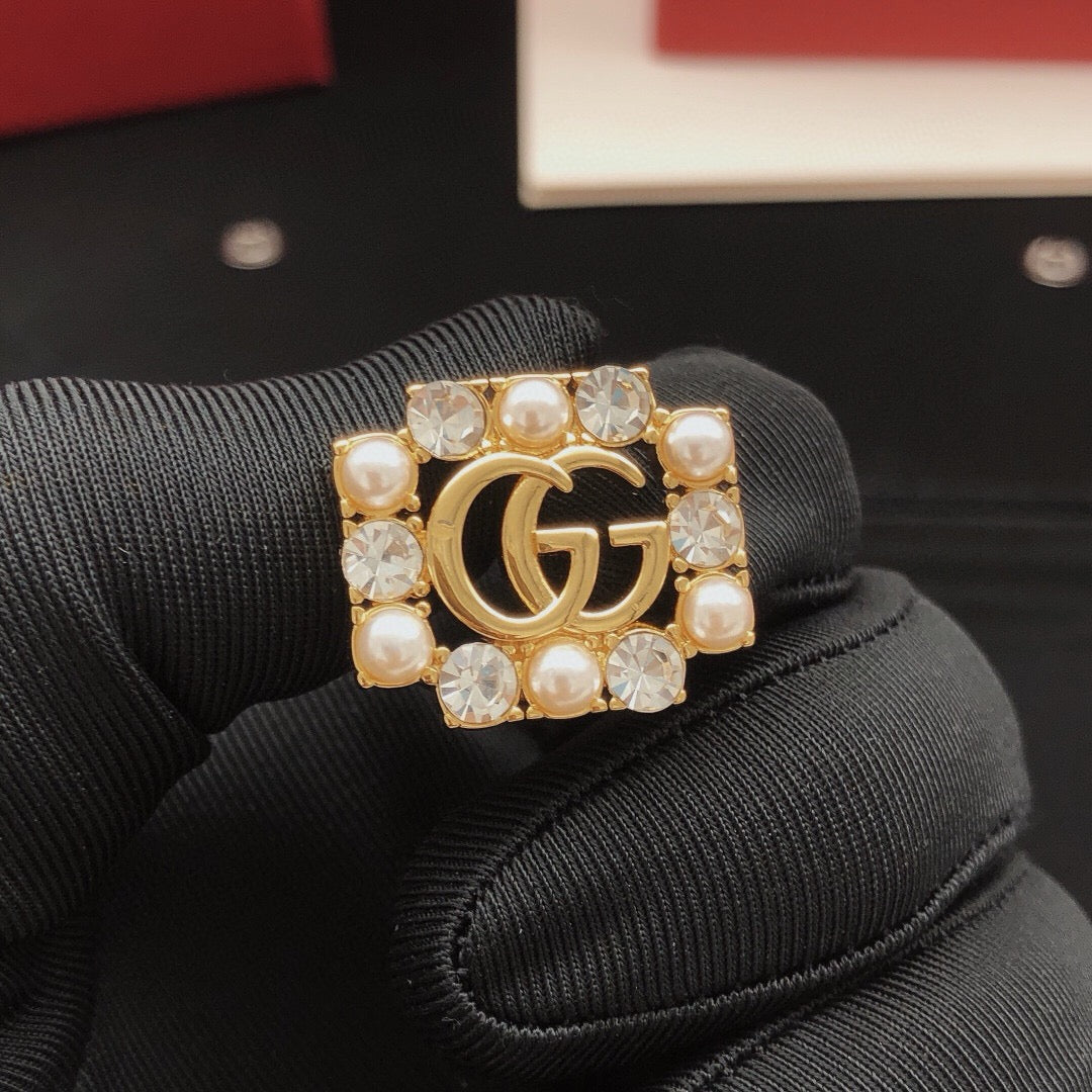 Gucci Pearl Square Crystal Accent Earrings - album image 4