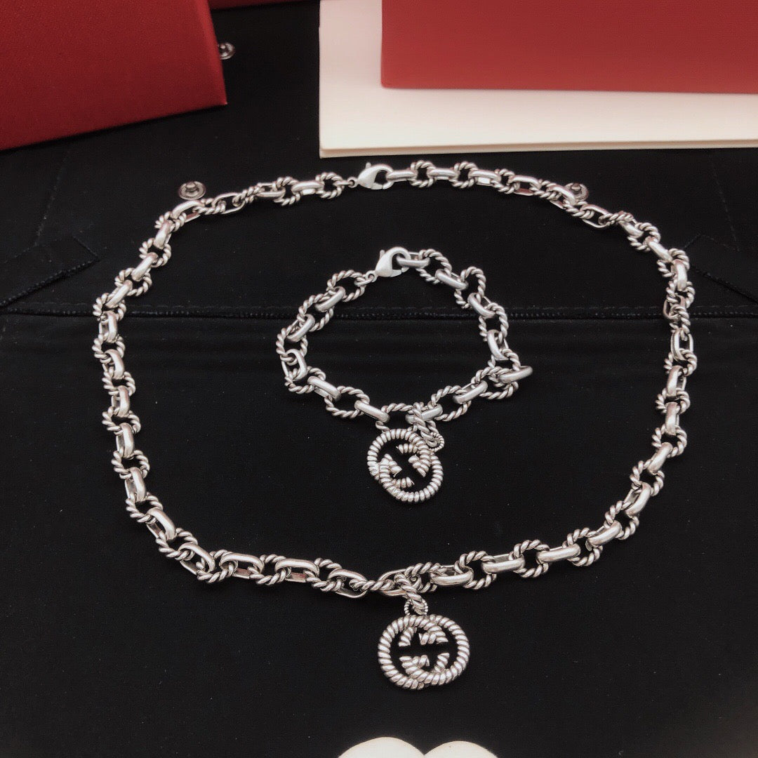 Gucci Antique Silver-Tone Silver-Tone Jewelry - Bracelet or Necklace - album image 4