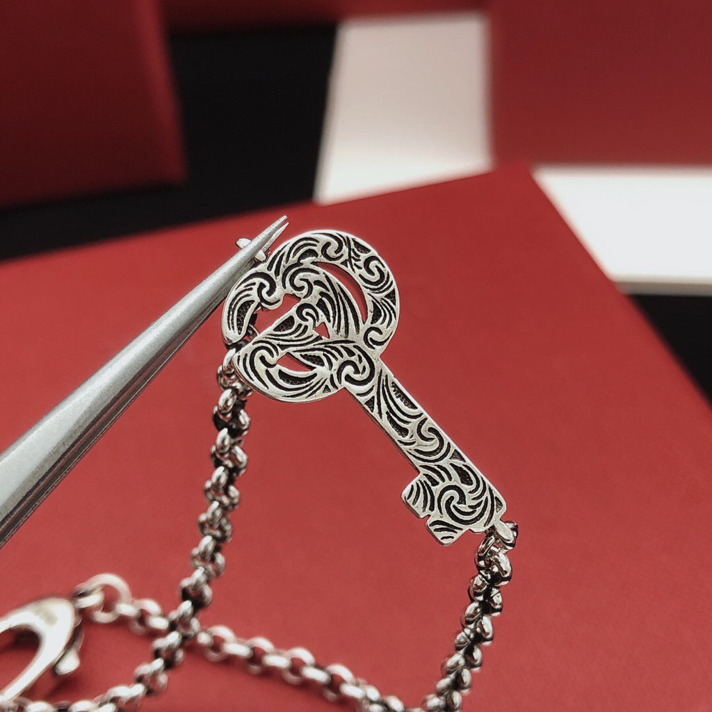 Gucci Antique Gold-Tone Key Gold-Tone Bracelet - album image 2