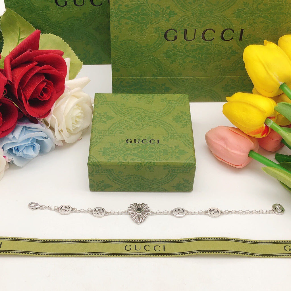 Gucci Heart Bracelet - album image 6
