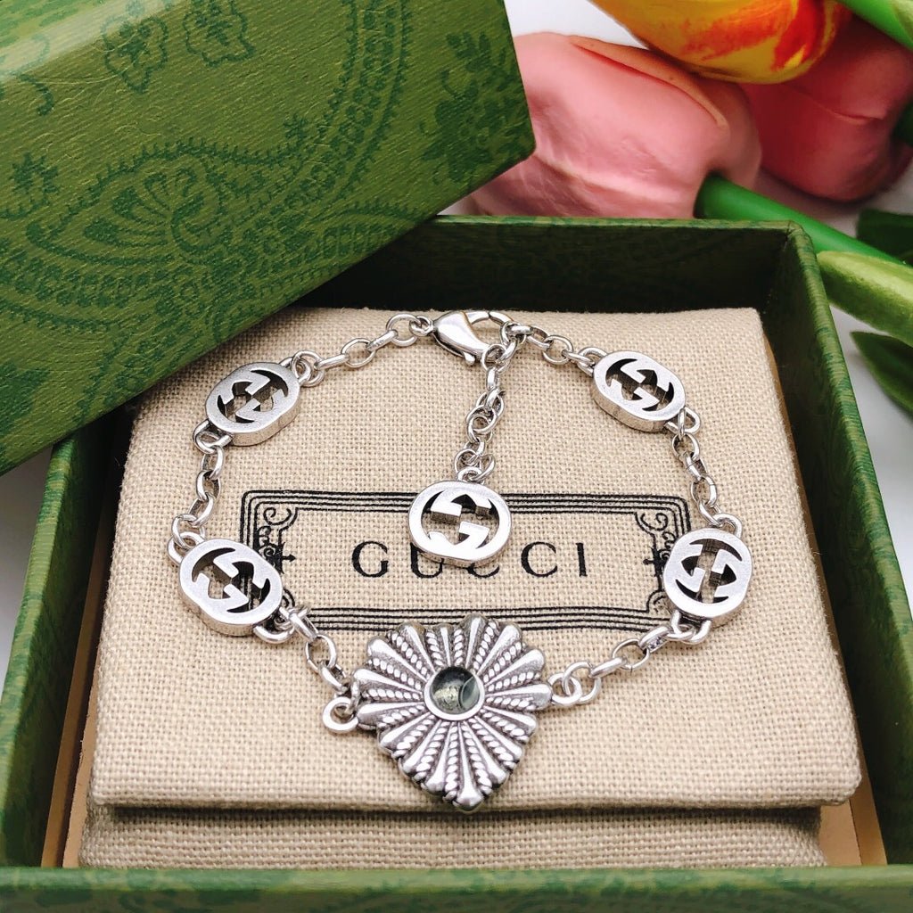 Gucci Heart Bracelet - album image 1