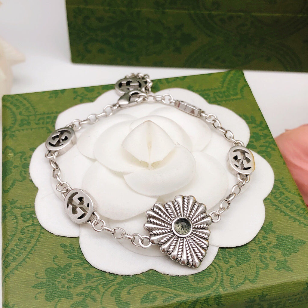 Gucci Heart Bracelet - album image 5