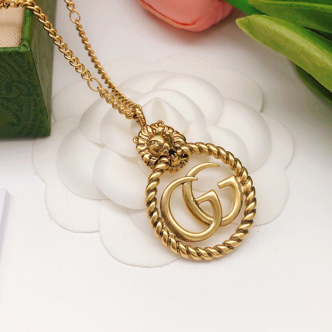 Gucci Interlocking G Circular Necklace - album image 7