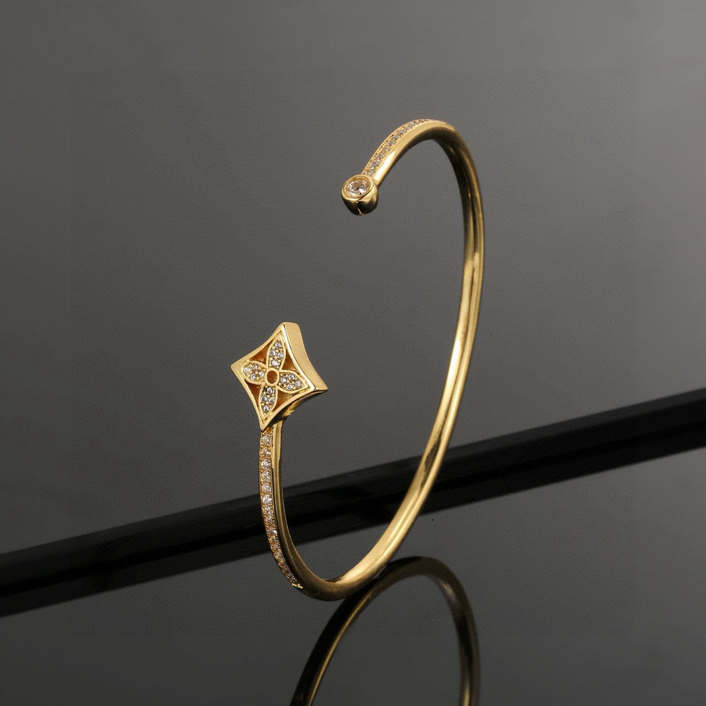 Louis Vuitton Clover Bangle - album image 6