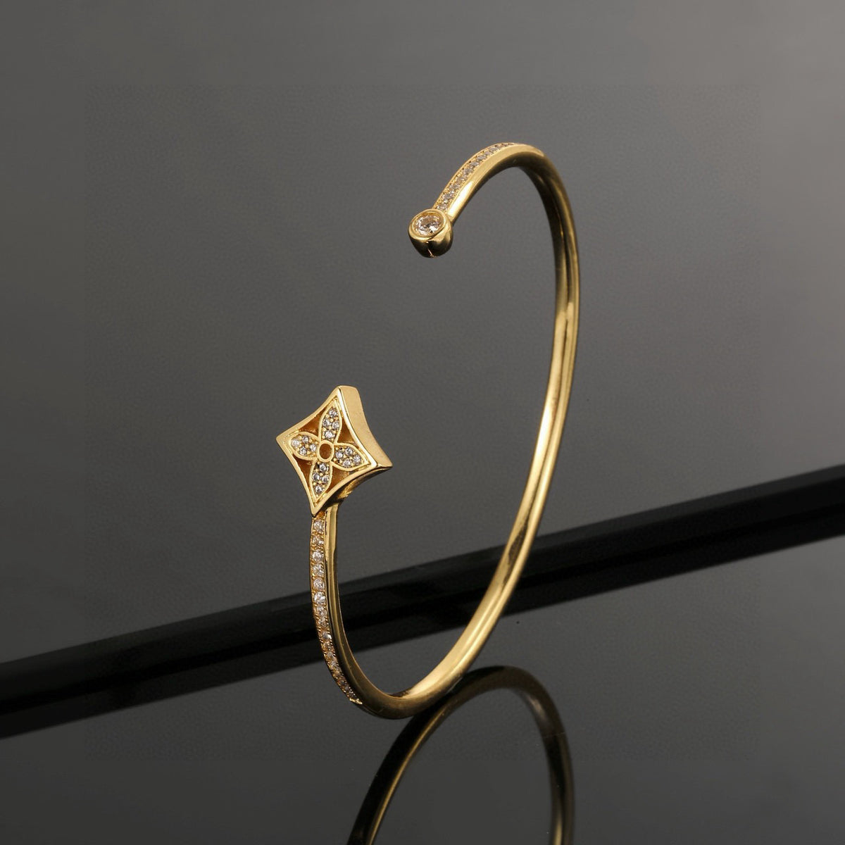 Louis Vuitton Clover Bangle - album image 6