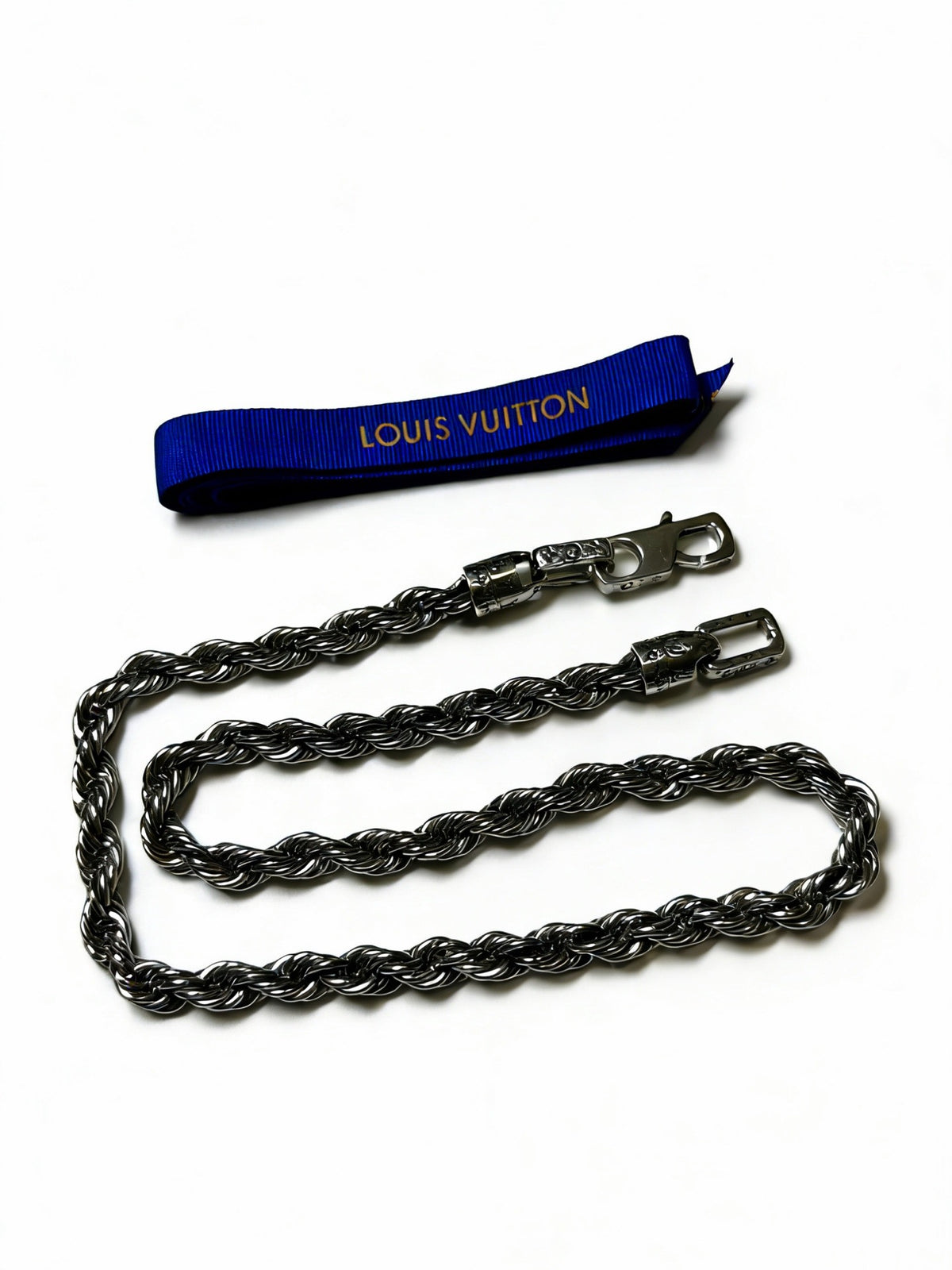 Louis Vuitton Silver-Tone Antiqued Chain Necklace - album image 5