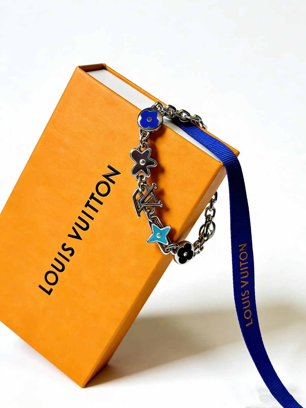 Louis Vuitton Silver-Tone Antiqued Cuban Link Chain Bracelet - album image 5