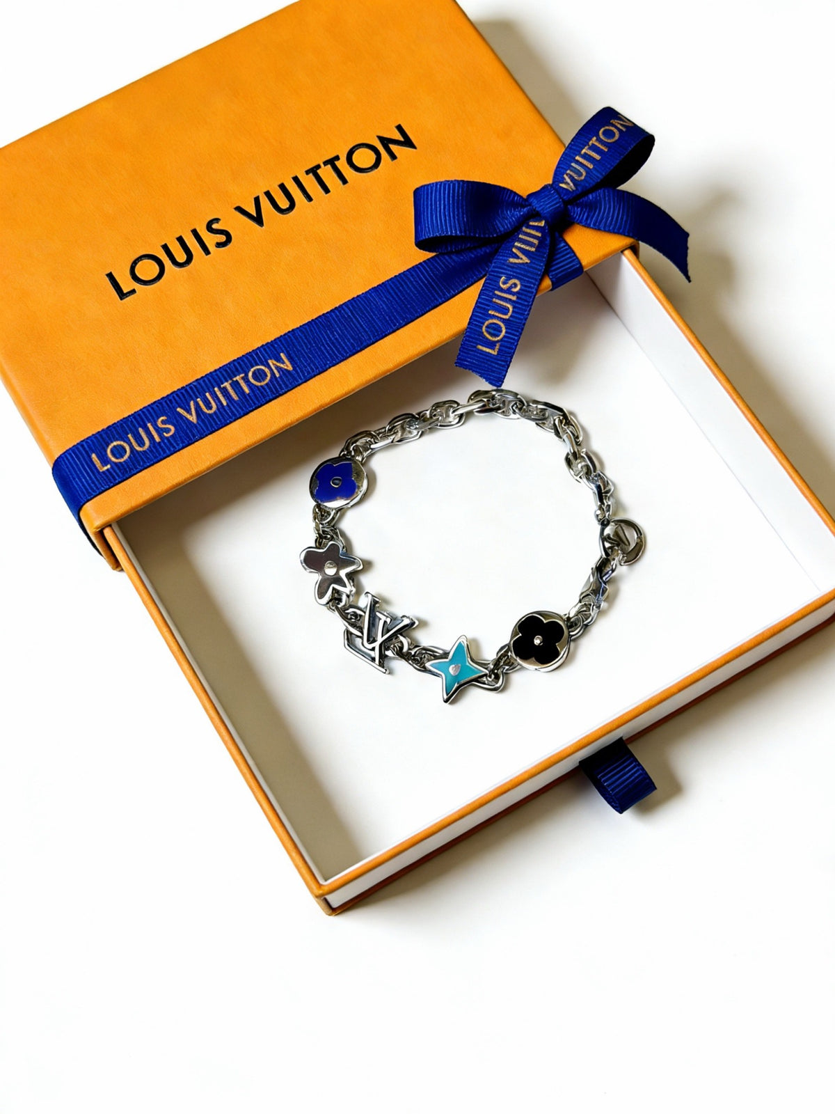 Louis Vuitton Silver-Tone Antiqued Cuban Link Chain Bracelet - album image 2