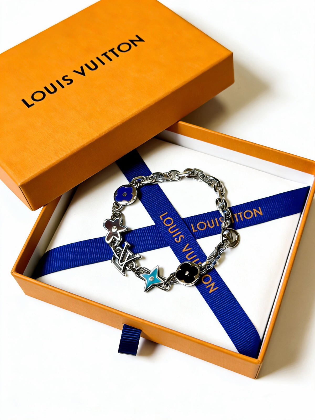 Louis Vuitton Silver-Tone Antiqued Cuban Link Chain Bracelet - album image 3