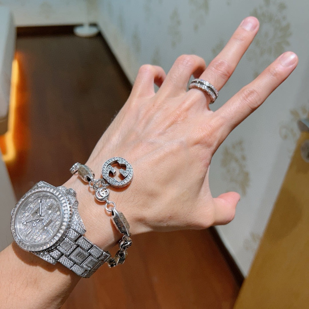 Gucci Silver-Tone Rectangular Link Bracelet with Medallion Charm - album image 5