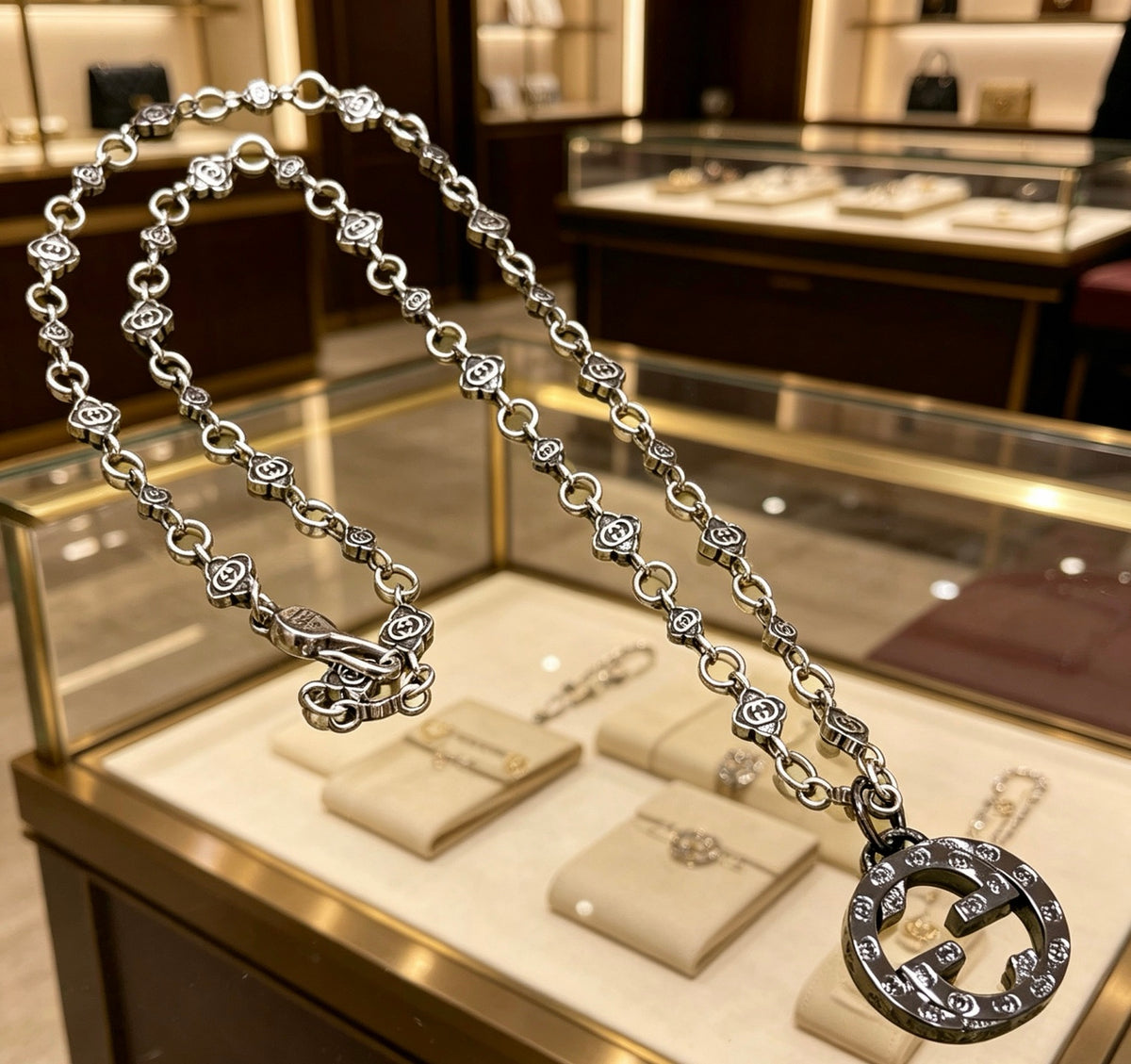 Gucci Anger Forest Interlocking G Antique Silver-Tone Silver-Tone Antiqued Chain Necklace - album image 5