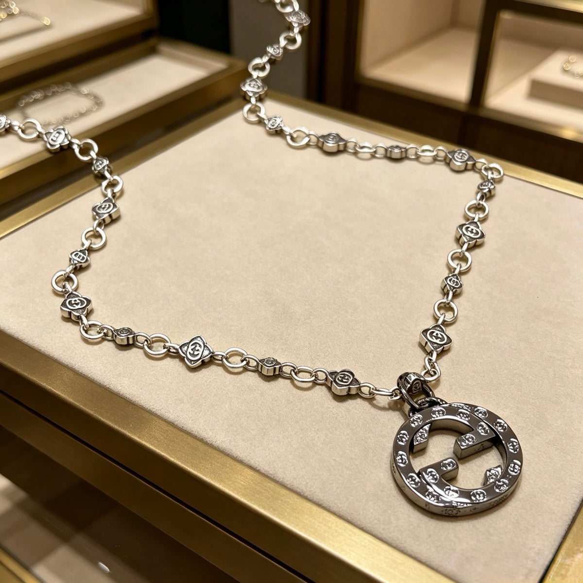 Gucci Anger Forest Interlocking G Antique Silver-Tone Silver-Tone Antiqued Chain Necklace - album image 8