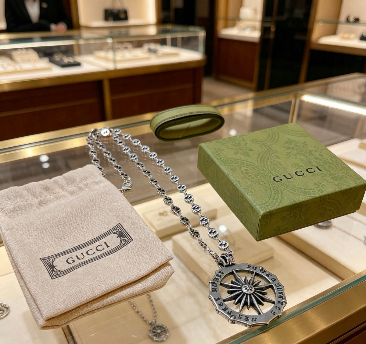 Gucci Anger Forest Interlocking G Antiqued Chain Necklace - album image 5