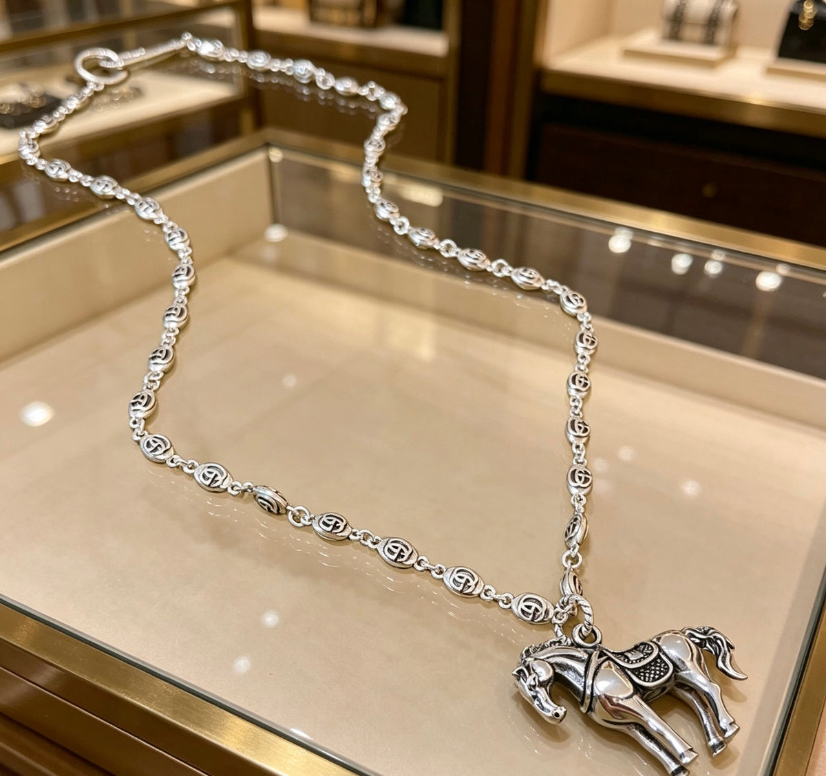 Gucci Anger Forest Interlocking G Antiqued Chain Necklace - album image 4