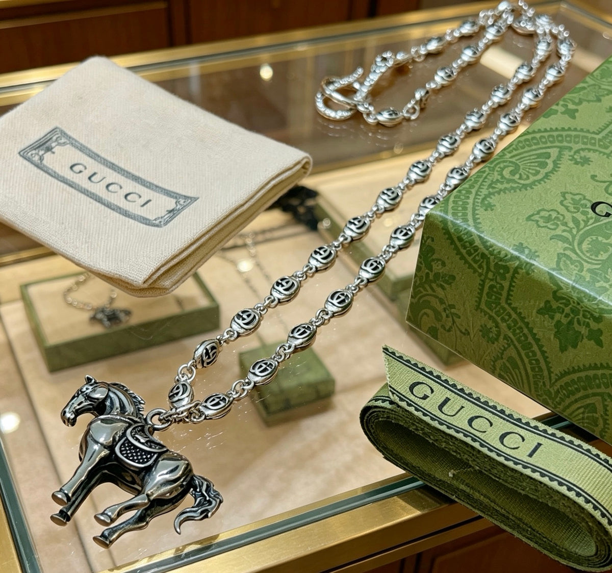 Gucci Anger Forest Interlocking G Antiqued Chain Necklace - album image 8