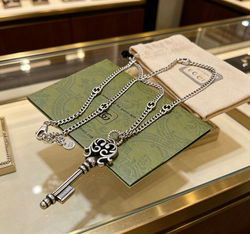 Gucci Anger Forest Interlocking G Antiqued Chain Necklace - album image 7