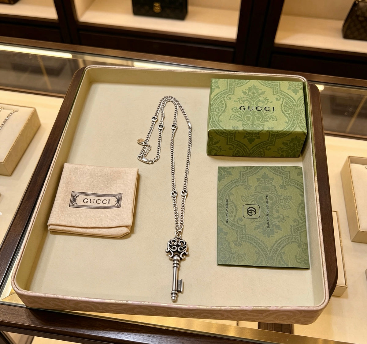 Gucci Anger Forest Interlocking G Antiqued Chain Necklace - album image 5